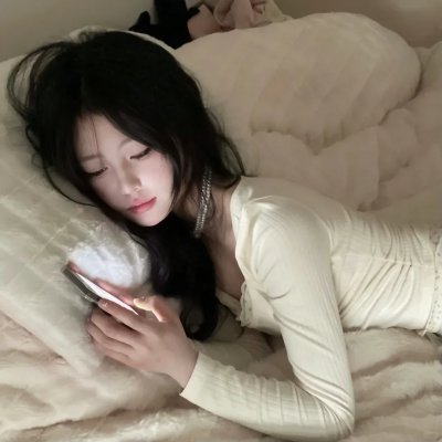 捷运上的女孩